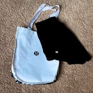 Lululemon Black Hotty Hots 4” Size 0